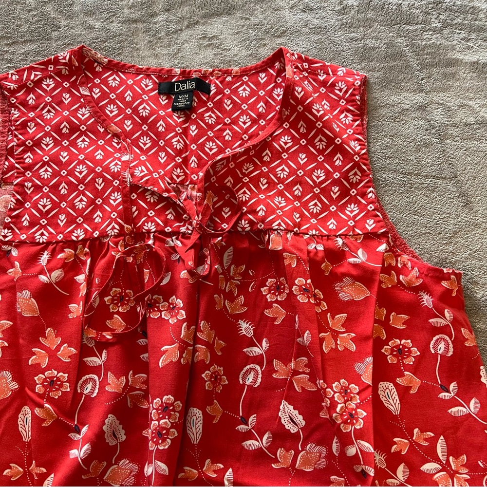 womens top - Picture 2 of 3